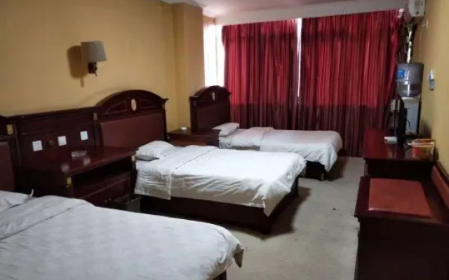 Baiyue Hualong Hotel