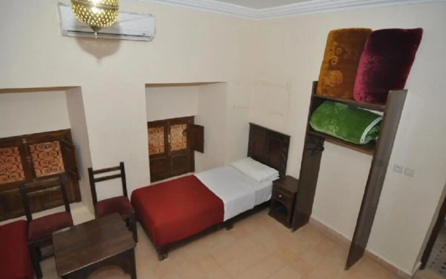 Hotel Cecil
