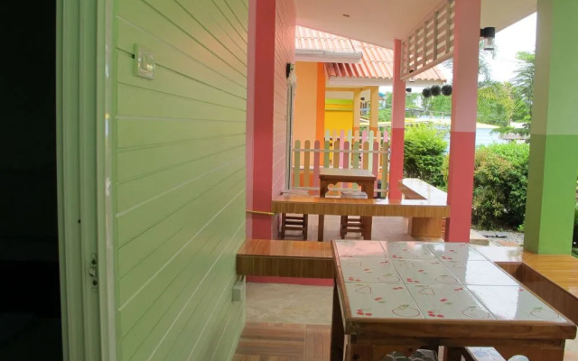 Plaifah Bungalow Koh Sichang