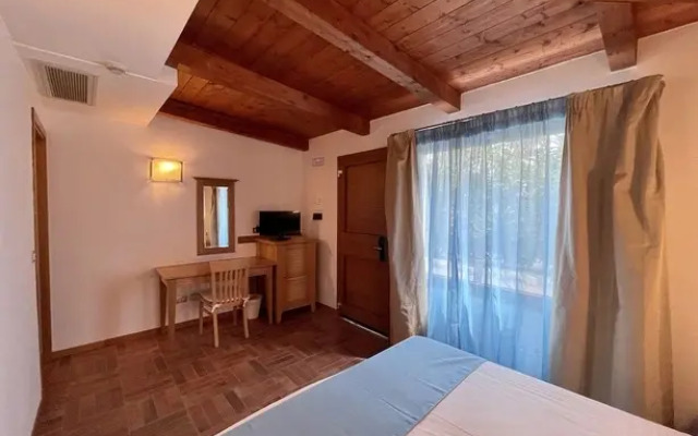 Le Mandrelle Beach Resort