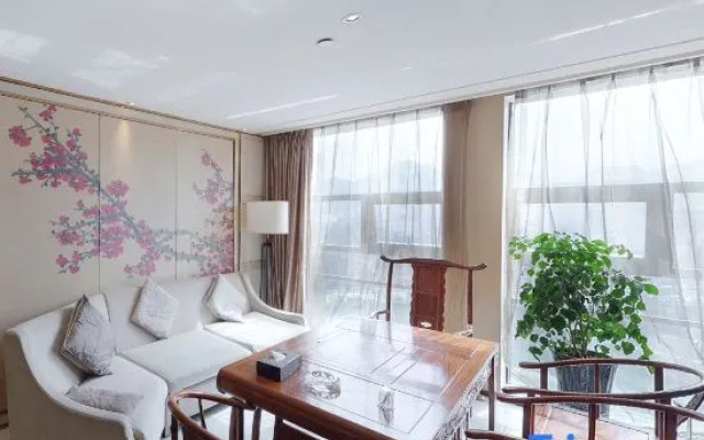 Tongren Jinjiang Hotel