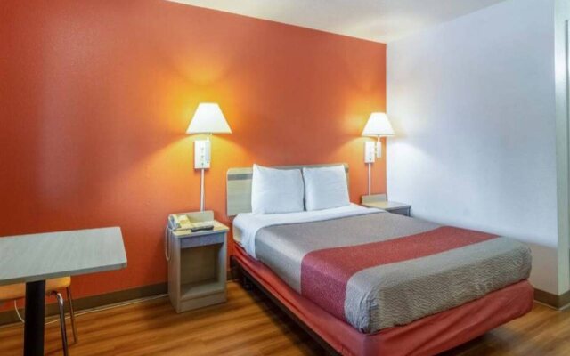 Motel 6 Vancouver, WA