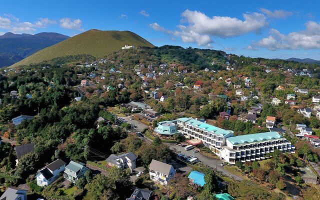 Izukogen Wanwan Paradise Hotel & Cottage