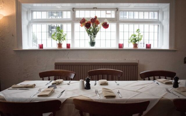 Village House Coaching Inn