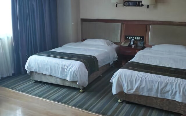 Q+ Hua Qiao Hotel
