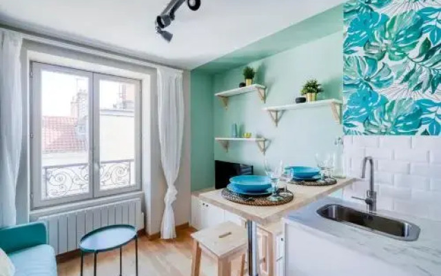 Honore Suite Carnot