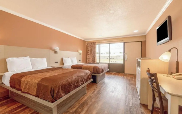 River Valley Motor Inn