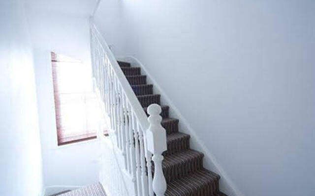E2 Apartments