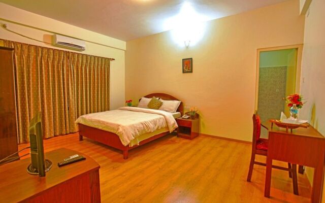 Hotel Crown Himalayas