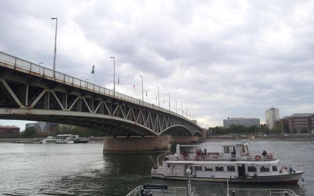 Studio along the Danube