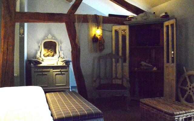 Charming Holiday Home In Bièvre With Sauna