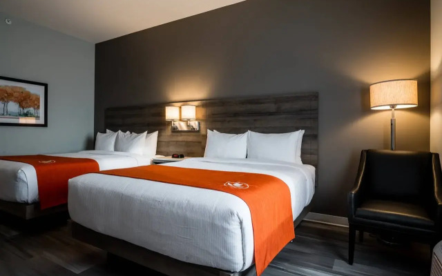 Amsterdam Inn & Suites, an Ascend Collection Hotel