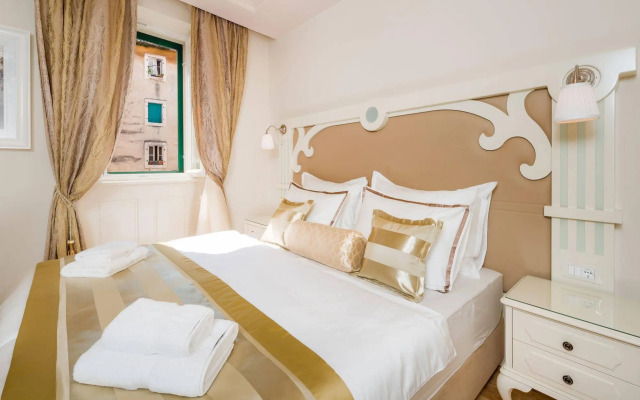 Piazza Heritage Hotel