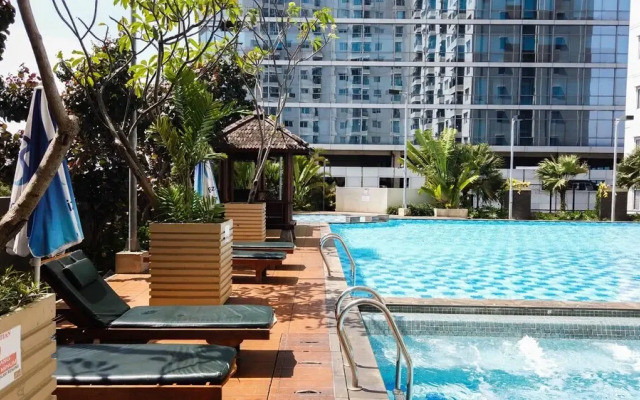 Simply Strategic and Homey Studio Signature Park Tebet Apartment