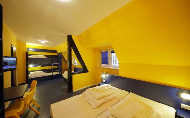 Bed'nBudget Expo-Hostel Rooms