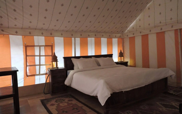 Damodra Desert Luxury Camp Tents