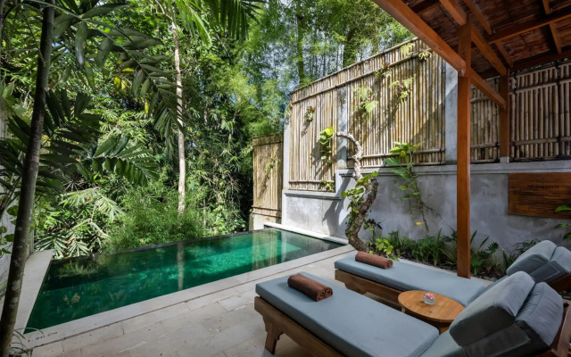 Dinara Ubud