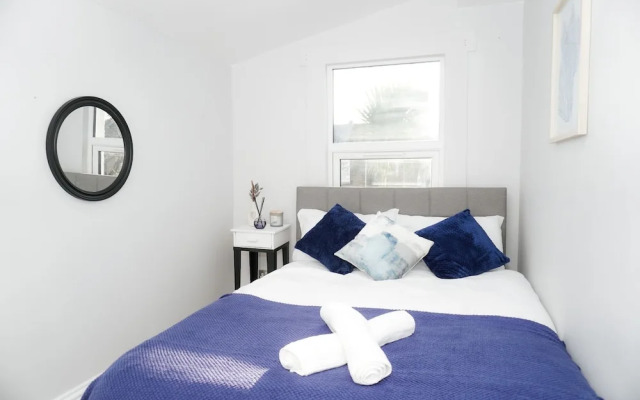 3 Bed-sleeps 7-garden-parking-town Centre