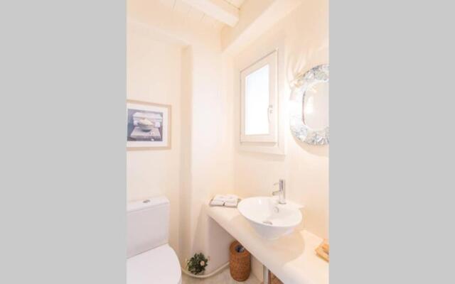 VILLA BEAUTIFIS in Kea, 4BDR/7prs, pool, seaview
