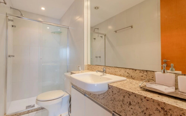 CA01 Flat 500m from Salvador Shopping