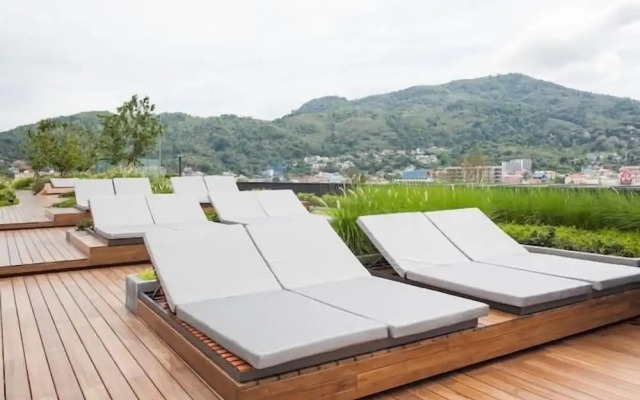 The Deck Patong
