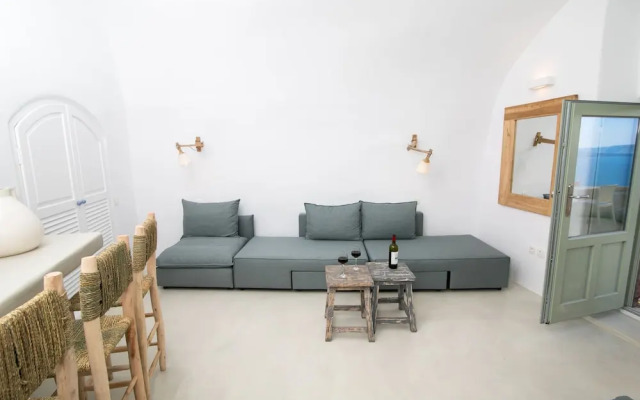 Opsis Cave House