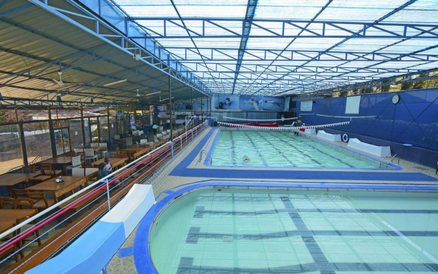 Stedmak Gardens And Recreation Centre