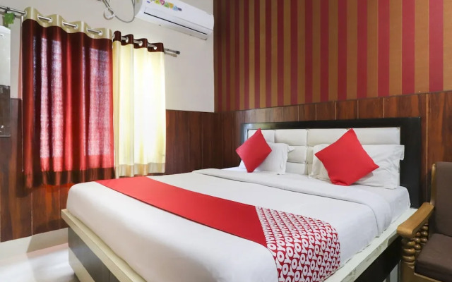 OYO 35382 Hotel Moon Light