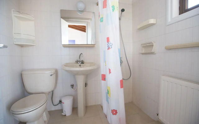 Villa Rosie, Modern 4bdr Ayia Napa Villa With Pool