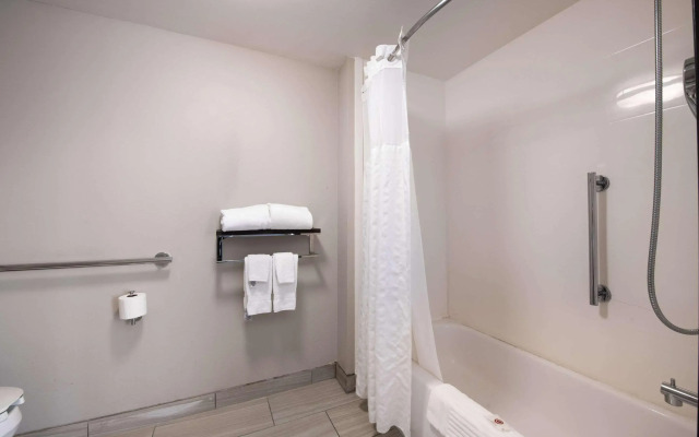 Comfort Suites Northlake