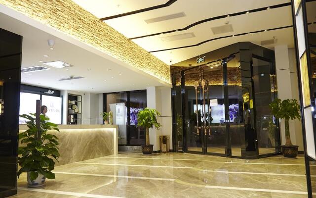 Lavande Hotel Sanya Bay Jixiang Street Branch