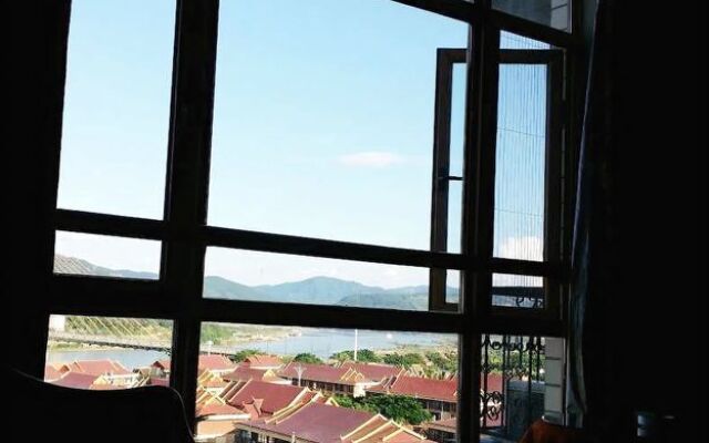 Xishuangbanna Golden Zone Hotel