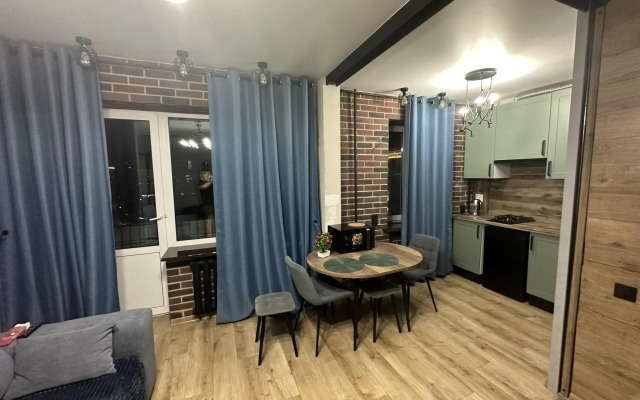 Апартаменты на площади Максима Горького 1