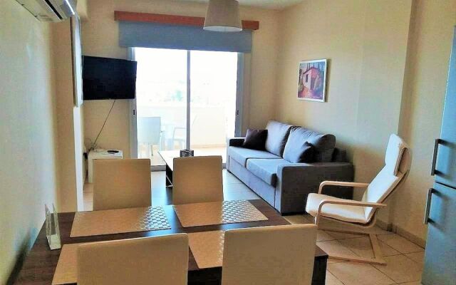206 Sunrise Beach Apartment