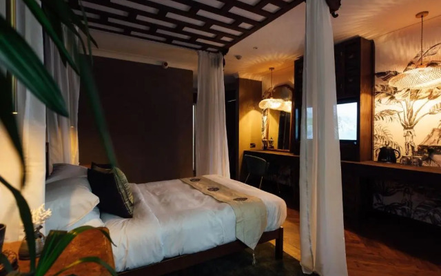 The Woodridge Inn Hotel