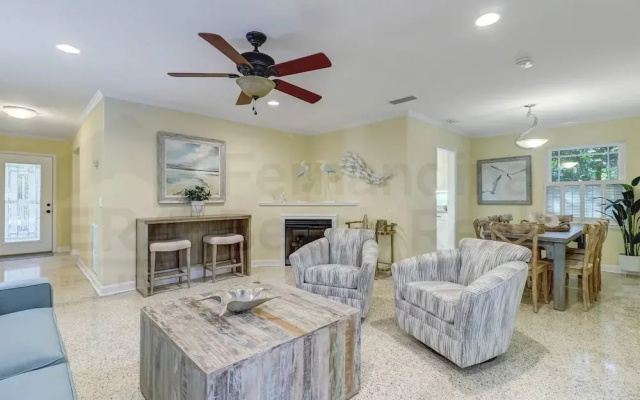 223 Lighthouse Circle