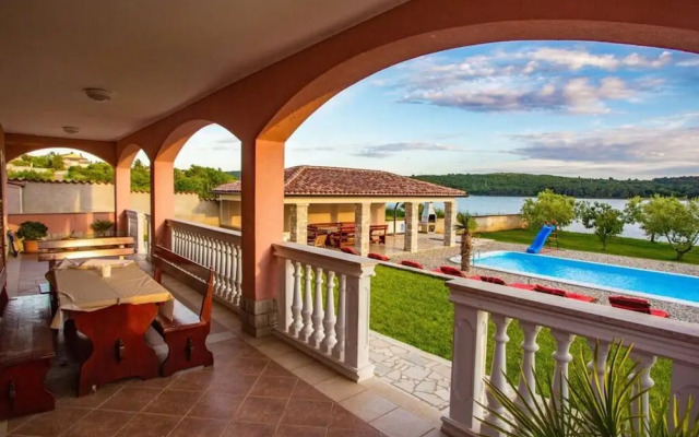 Villa Zuccon Comfortable Holiday Residence