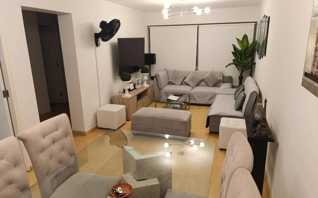 MIRAFLORES APART-10Beds-11Persons-Pool-Grill-1Garage