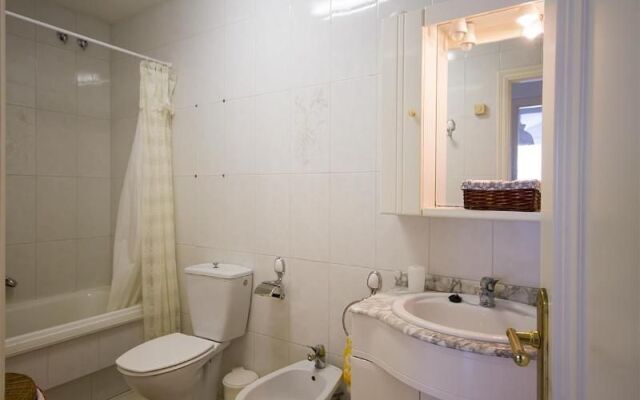 Apartment in Corcubion, a Coruna 102099