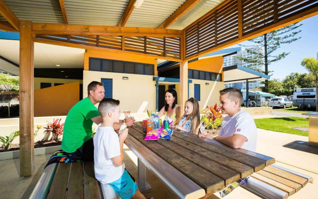 Burleigh Beach Tourist Park