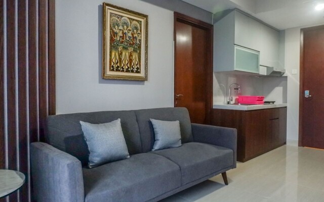 Classy 1BR Apartment with Pool View at Grand Sungkono Lagoon