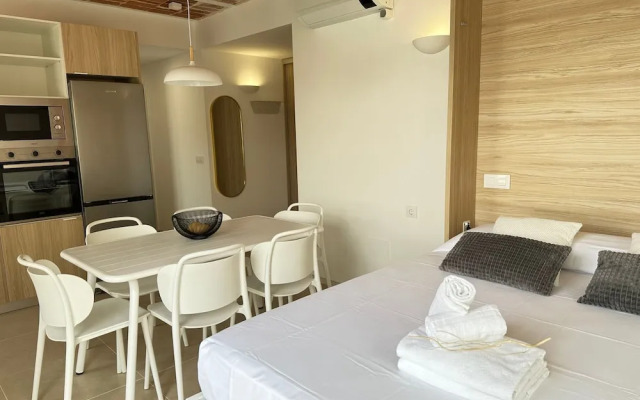 Arago 272 in Roses With 2 Bedrooms and 2 Bathrooms