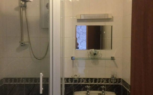 Plas Llwyd Guest House