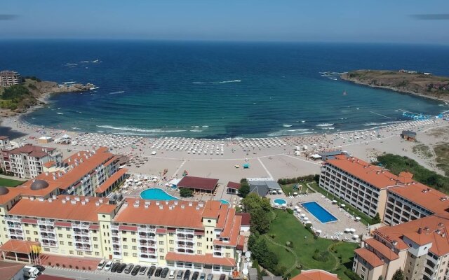 Parva linia adres Regina mare Tsarevo
