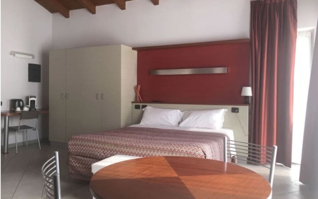 Room in Holiday House - Albavillage - Apartment for 2 People