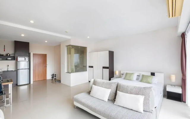 Studio in Chic Condo in Karon A510