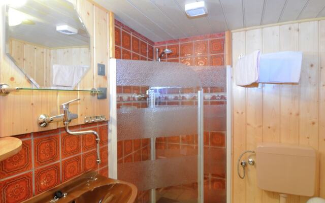 Luxurious Holiday Home With Patio, Terrace, Garden, Barbecue