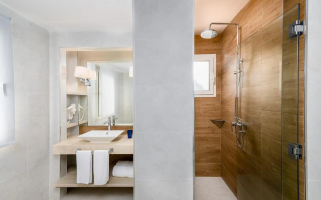 Radisson Blu Residences, Saidia