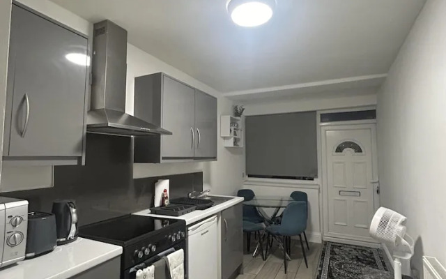 Solihull Cozy Apartment Retreat