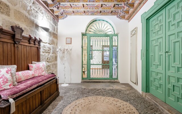 Hotel  YIT La Casona del Arco